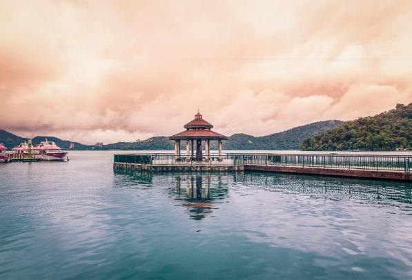 台北–日月潭(含游船) –伊达邵–苗